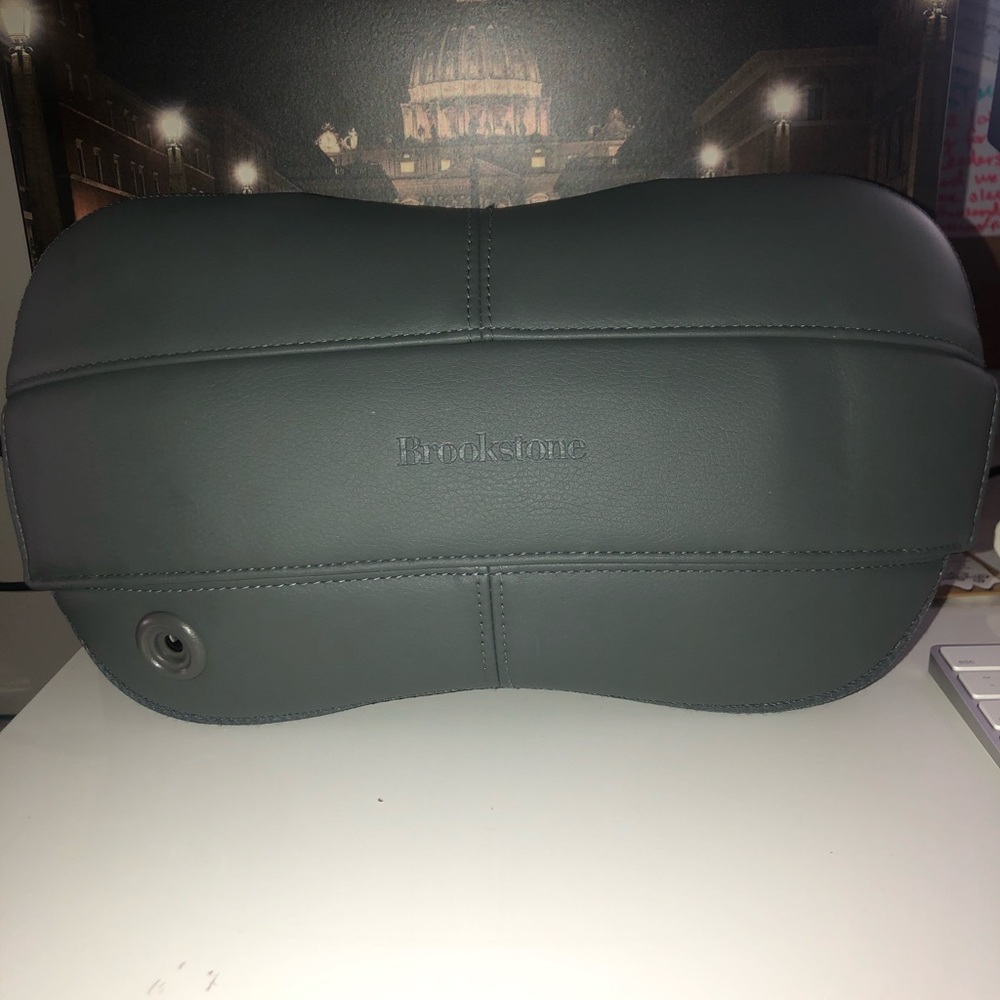 Brookstone Wireless Neck Massager-BARELY USED
